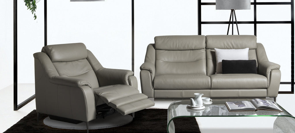 GLADIOLUS ARMCHAIR