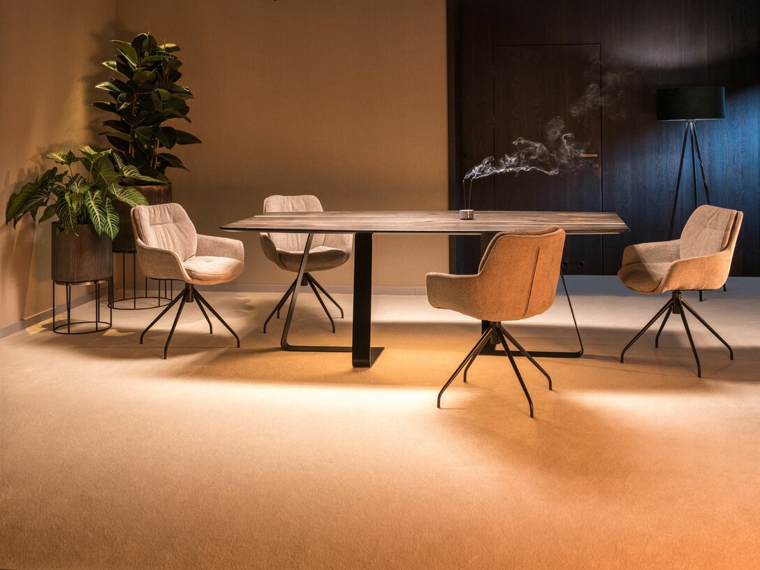 SWIVEL CHAIR WITH ARMRESTS ANNA